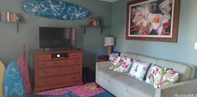 Entry, all furniture included!