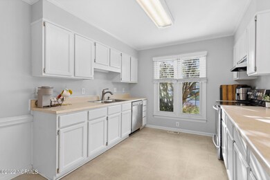 2494 Northwoods Dr, Jacksonville, NC 28540 - photo 6