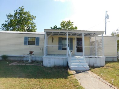 160 Spring Valley Ct, Springtown, TX 76082 - photo 3