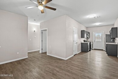 368 Milton Rd unit A, El Paso, TX 79915 - photo 4