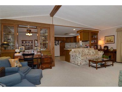 13 Holiday Ct, Wakefield, RI 02879 - photo 2