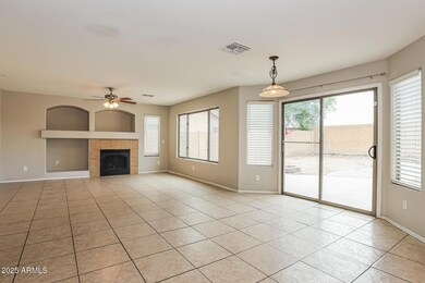11794 W Belmont Dr, Avondale, AZ 85323 - photo 5