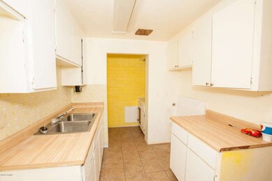 05 Kitchen