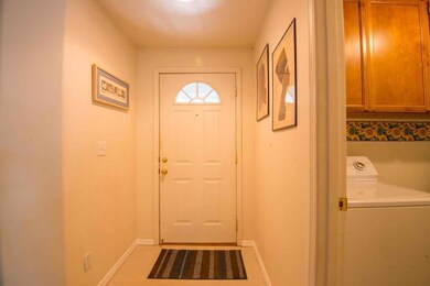 1010 Lathrop Dr, Central Point, OR 97502 - photo 3