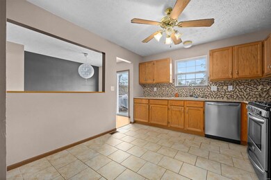 733 Copper Line Rd, Maryville, IL 62062 - photo 7