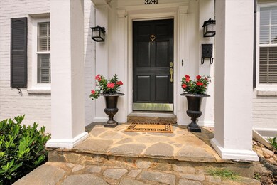 05-3241 Somerset St SW_05