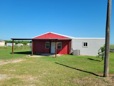 835 Hight Rd, Waxahachie, TX 75167 - photo 4