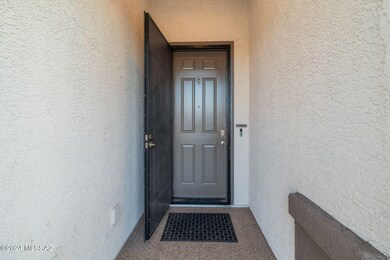 19-web-or-mls-583 W Weldon St - MLS Imag