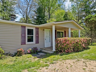 126 Leslie Way, Hendersonville, NC 28792 - photo 4