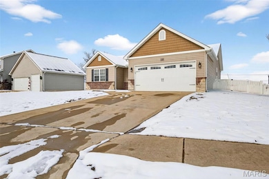 335 Aspen Creek Dr, Wentzville, MO 63385 - photo 3