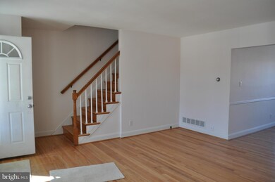 985 Fairmount Ave, Towson, MD 21204 - photo 4