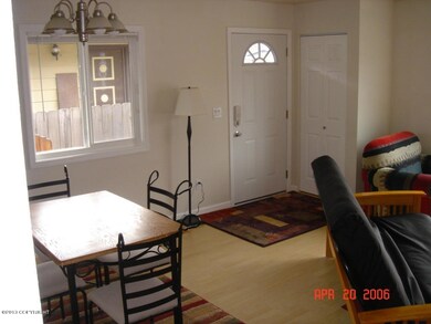 3845 Front Room 2