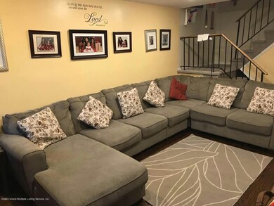 24 Croft Ct, Staten Island, NY 10306 - photo 3