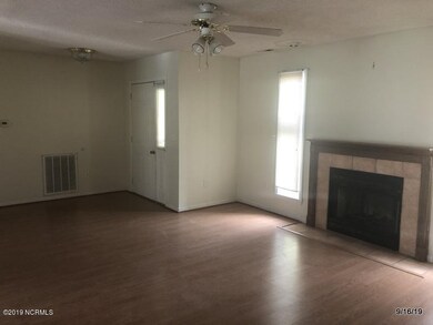 155 Settlers Cir, Jacksonville, NC 28546 - photo 6