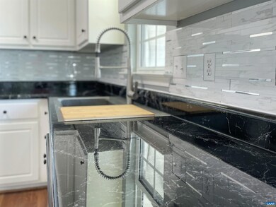 2230 Hummingbird Ln, Charlottesville, VA 22911 - photo 6