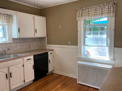 41 Garrison Ave, Worcester, MA 01606 - photo 7