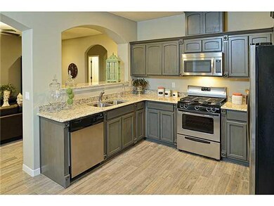 13546 Hazlewood St, Horizon City, TX 79928 - photo 6