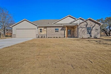 3907 Davis Rd, Granbury, TX 76049 - photo 3