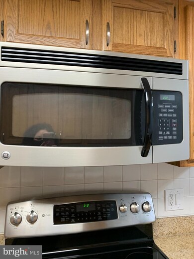 2236 Castle Rock Square unit 21C, Reston, VA 20191 - photo 7