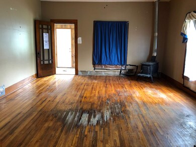 206 E Main St, Francisco, IN 47649 - photo 4