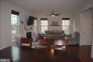 43669 Wild Iris St, California, MD 20619 - photo 5