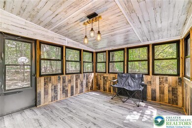 7901 Sleepy Hollow Dr, Tobyhanna, PA 18466 - photo 5