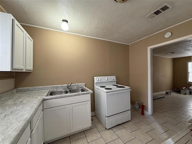 2308 12th St, Lake Charles, LA 70601 - photo 4