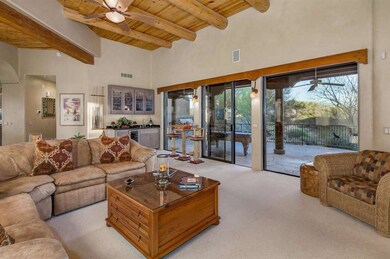 007_Living Room