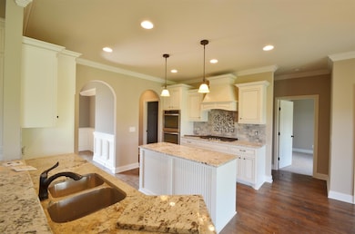 Kitchen With Maple Cabinets And Granite