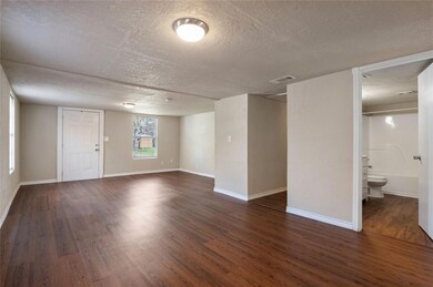 1034 Dubois St, Denison, TX 75020 - photo 7