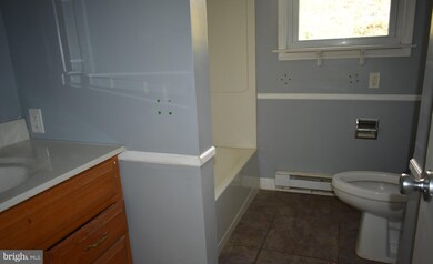 922 E D St, Brunswick, MD 21716 - photo 6