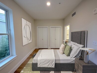12 Arnold Cir unit 6, Cambridge, MA 02139 - photo 4
