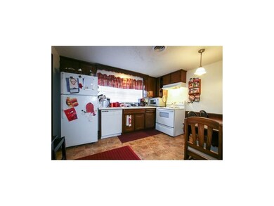 Unit 11009 kitchen