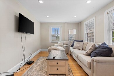 998 Chestnut St unit 1, Newton Upper Falls, MA 02464 - photo 6