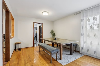 2300 Bellaire Ct, Des Plaines, IL 60016 - photo 7