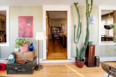 52 Proctor St, Worcester, MA 01606 - photo 4