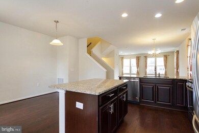 17101 Gibson Mill Rd unit 6, Dumfries, VA 22026 - photo 5