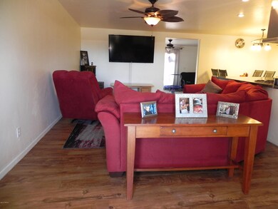 Entry to livingroom