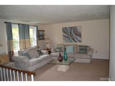 873 Sun Valley Dr, North Tonawanda, NY 14120 - photo 2