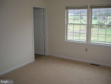 14 Coyote Run Rd, Mathias, WV 26812 - photo 4