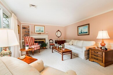 Living Room - IMG_2324s