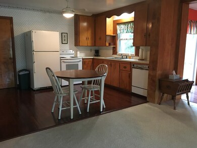 1304 Park St, Ashland, OH 44805 - photo 2