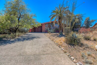 824 E. Mitchell Dr., 3 Front photo c
