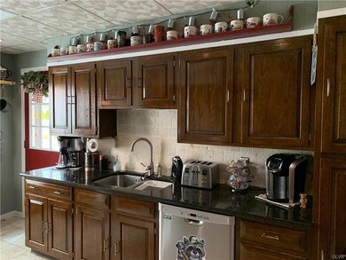 Modern kitchen cabinets and granite tops