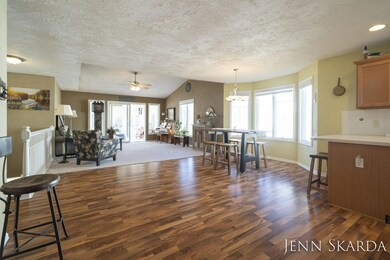 5-web-or-mls-1646-parker-dr