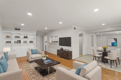 Fantastic open layout between the living and dinin