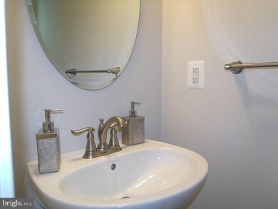 225 Courthouse Manor Dr, Stafford, VA 22554 - photo 7