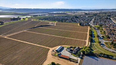 620 Condit Ln, Watsonville, CA 95076 - photo 2