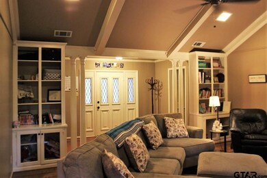 1207 Hampton Ln, Tyler, TX 75701 - photo 6