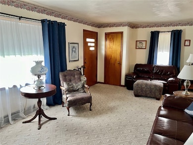 2830 Bement St, Erie, PA 16506 - photo 4